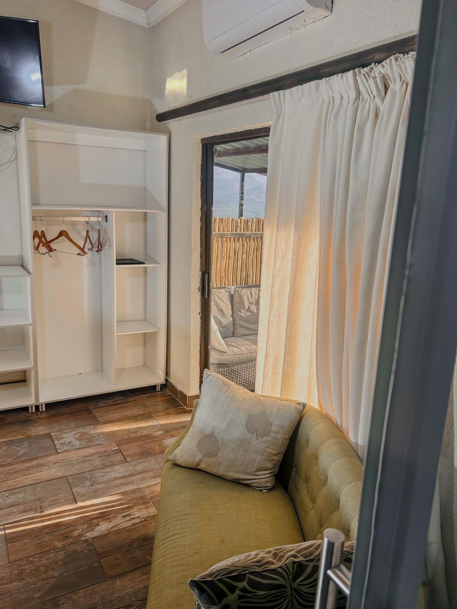 View Inn Exclusive Lodge Mbombela Екстер'єр фото