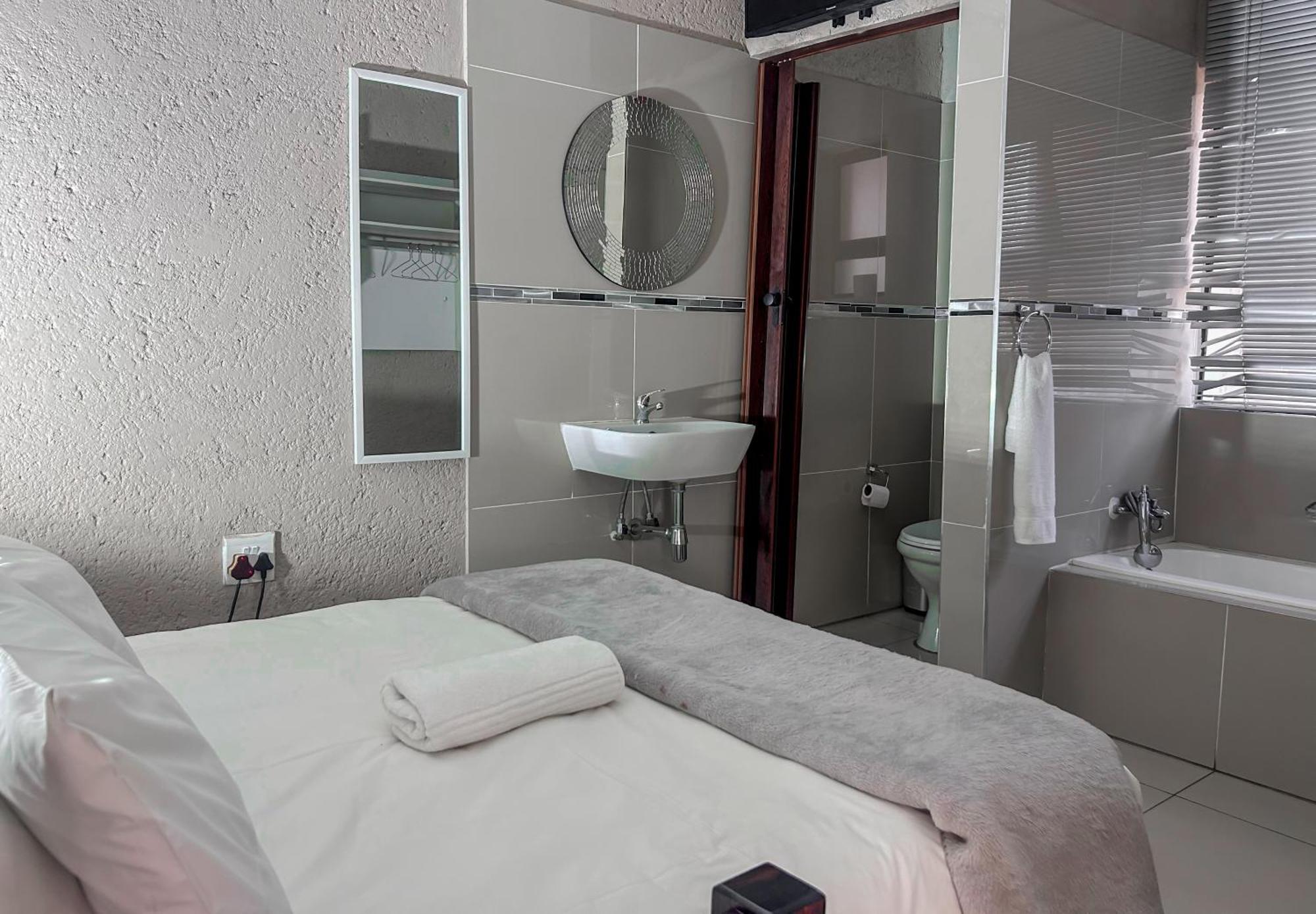 View Inn Exclusive Lodge Mbombela Екстер'єр фото