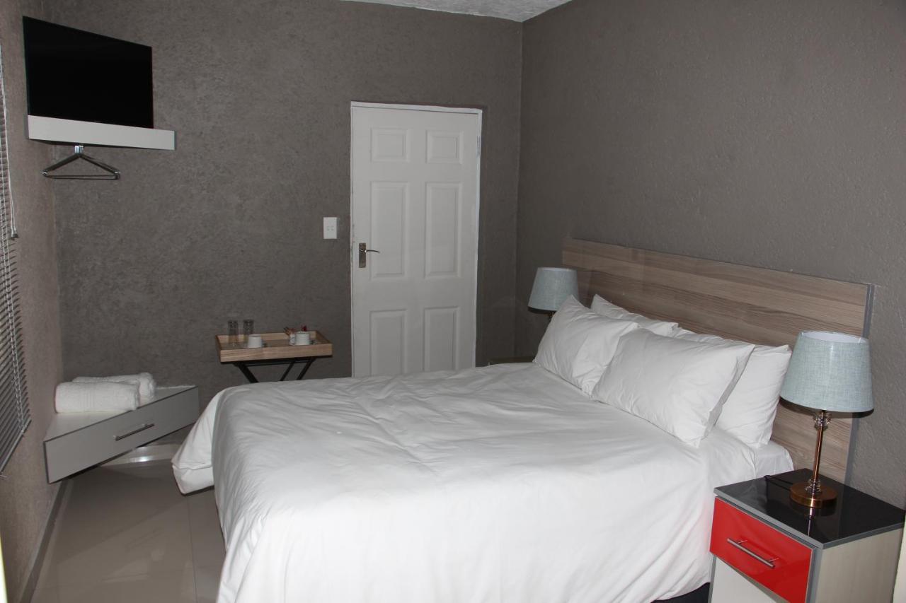View Inn Exclusive Lodge Mbombela Екстер'єр фото